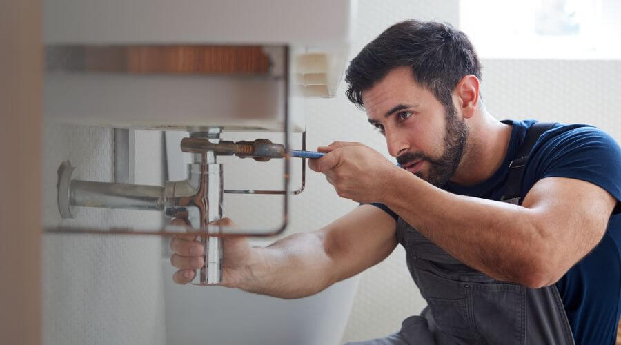 Hot water issue at sink in Kingsford Heights, IN